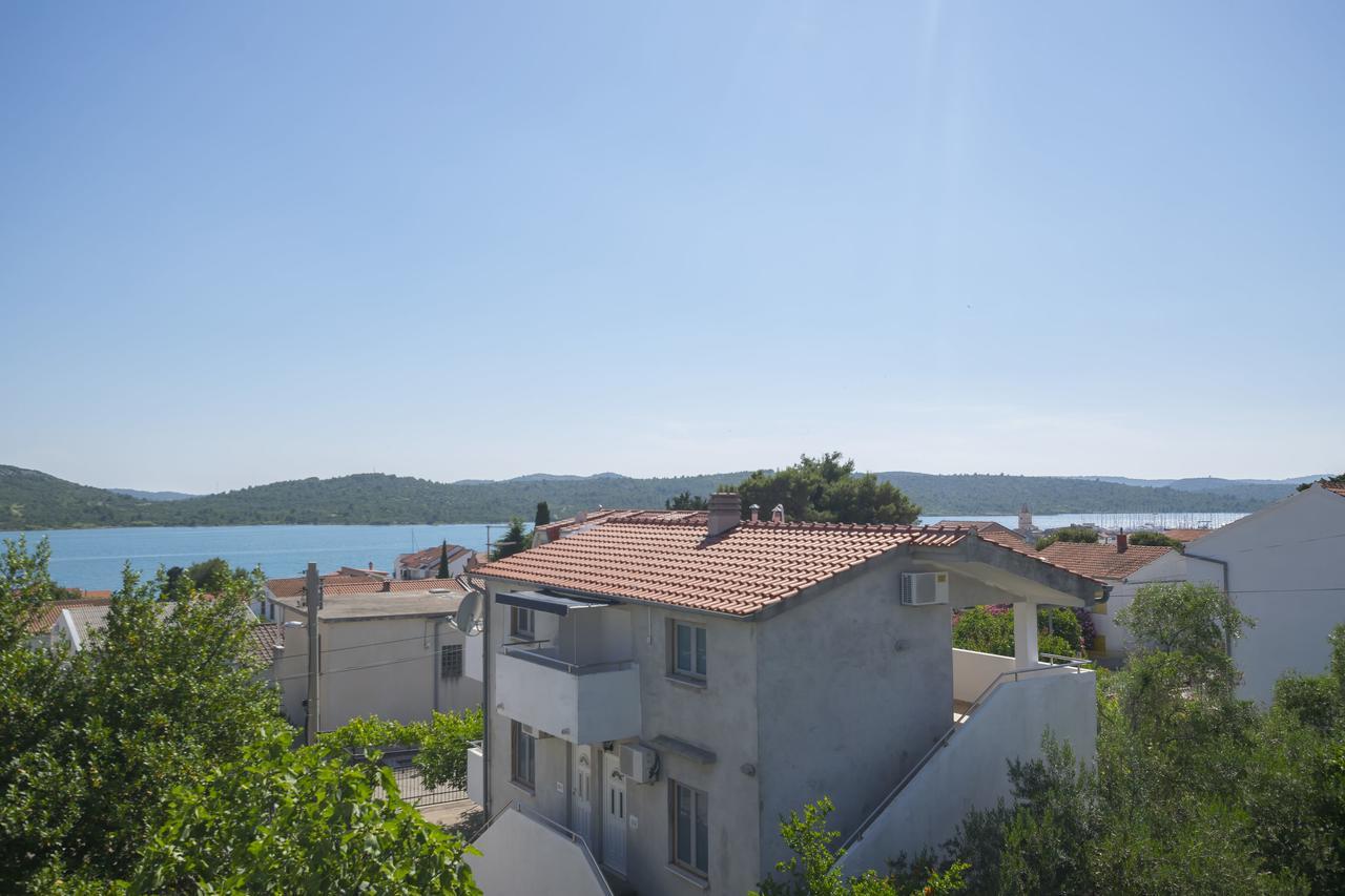 Apartments Katarina Pirovac Exterior foto